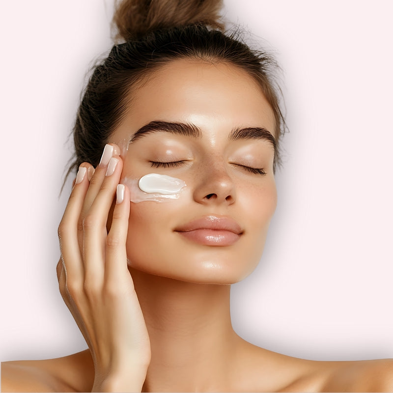 <p>Lunaria Hudpleie</p>